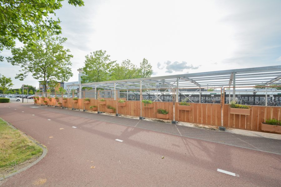 Groenebouwhekken_station_schothorst_04