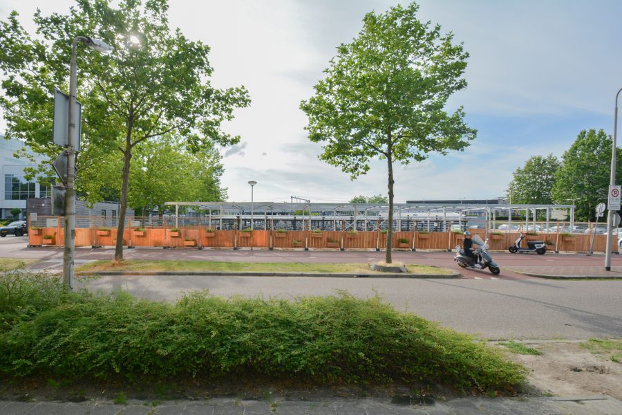 Groenebouwhekken_station_schothorst_05